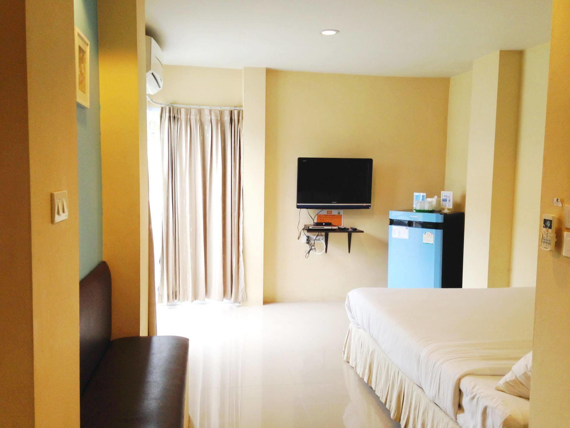 C2 Residence Lampang Ngoại thất bức ảnh