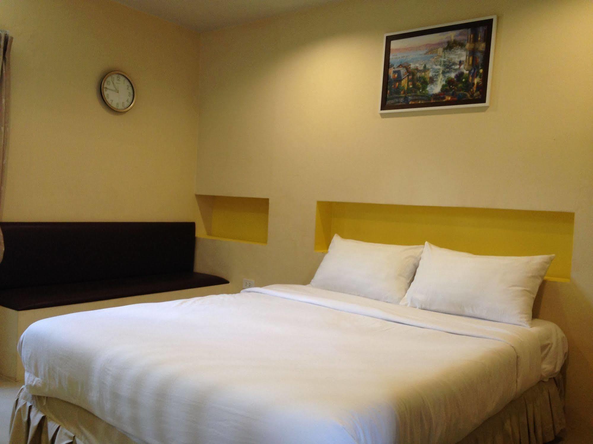 C2 Residence Lampang Ngoại thất bức ảnh